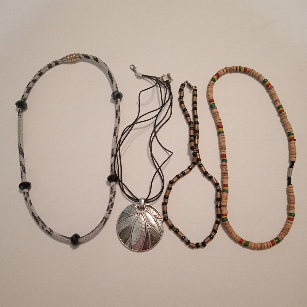 #271. Bundle Of: 4 Necklaces